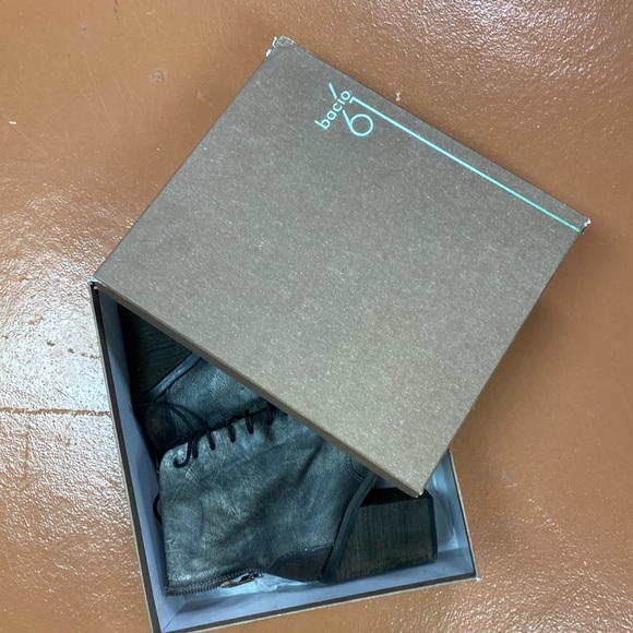 AS 98 Style Bacio brand size 10 soft pewter leather. 3.5” block heel. Very comfy - Picture 6 of 8